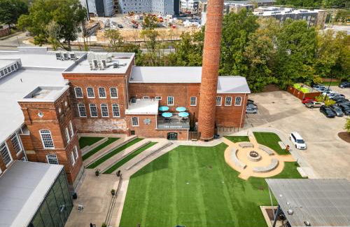 7 Min walk to Golden Belt - 4 Min Drive to Downtown - 7 to Duke - Photo 51