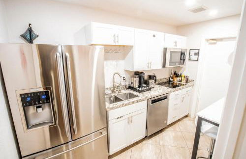 Buena Creek Vista Primary Subdivided Home with Views and Pool - Foto 71