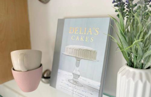 Artistic, Bright & Spacious 3 Bedroom Home - Foto 47