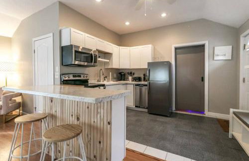 The Lilly Pad-Luxury in Sylvan Beach - Foto 14