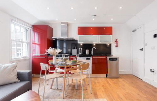 Bright Carnaby Soho 1BR Apartment with AC - Photo 4