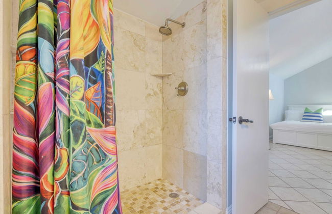 Blackwater Bay Hideaway by Avantstay Waterfront, Pool, Dock, Hot Tub - Photo 29