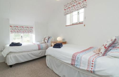 Greenslades - Photo 24