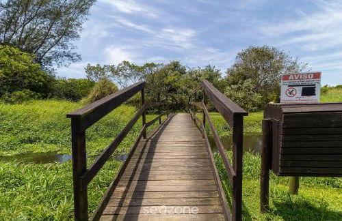 Apt near beach w/ pool & BBQ VIC0203 - Photo 24