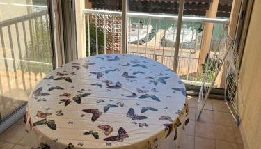 Wi Fi,vue marina ,parking ,plage à pied - Foto 1