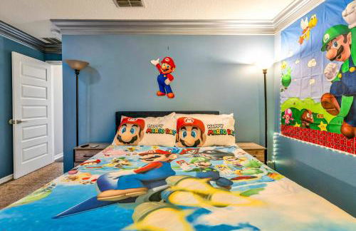 Spacious 7BR Retreat w Pool Game Room - Foto 10