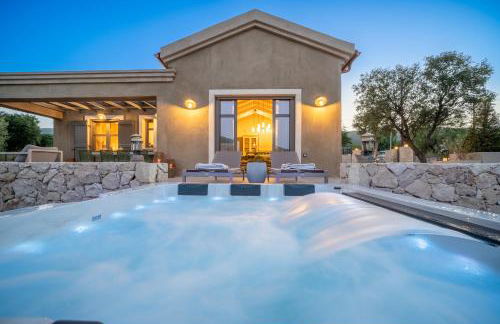 Villa Rodamos - Photo 1