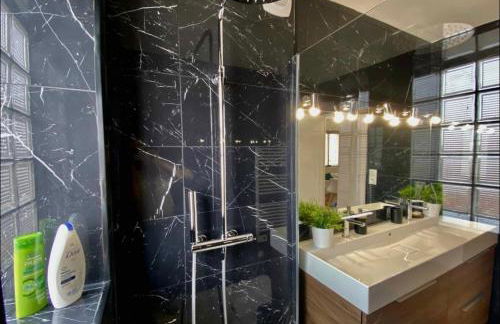 Le Point Virgule - Parking Privé - Clim - Foto 12