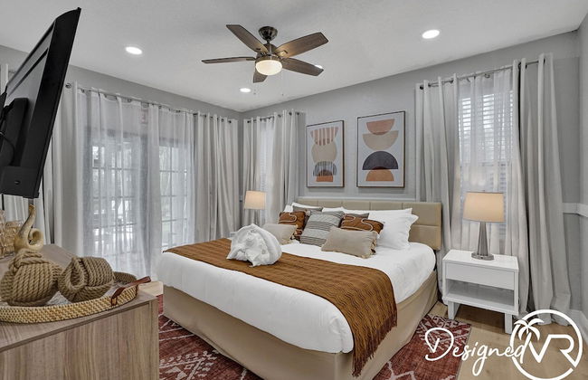 Modern Chic 7-BR with Pool & Gameroom - Foto 1