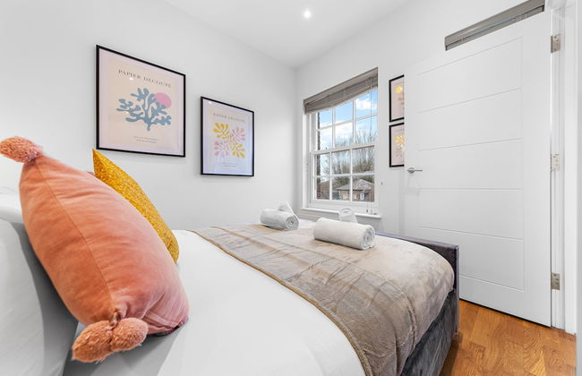 Stunning 1 Bed Apartment Near Heathrow London - Photo 5