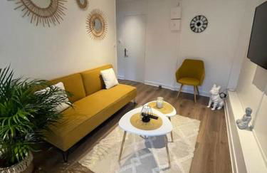 Le Sunny-hyper centre -proche gare - Paisible -WIFI HD -NETFLIX-Idéal couple business et famille - Foto 3