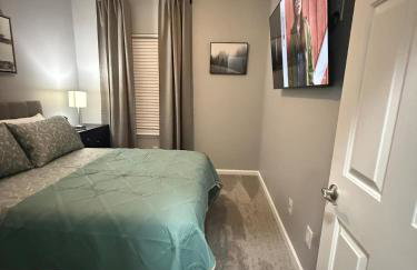 Spacious Home with First Floor King Bed - Foto 8