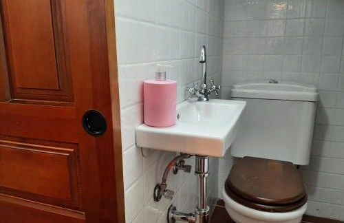 Casa con patio y chimenea en Piedralaves - Photo 25