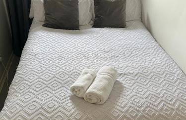 Milton Keynes Luxury Short Stay House with WIFI and Free Parking - Foto 42