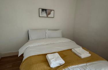 Tranquil 3BR in Portsmouth - Photo 5