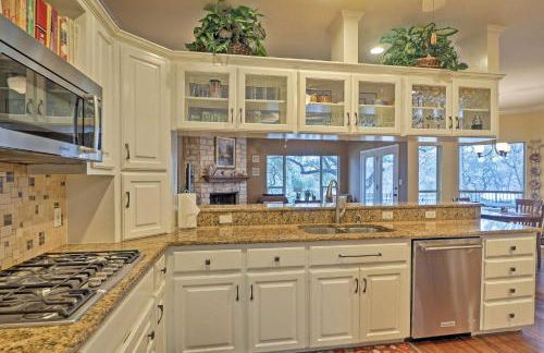 Round Rock Lakefront Home with Water Toys and Fire Pit - Photo 5