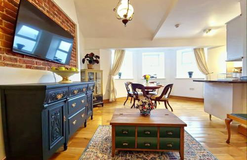 The Three Musketeers, Aramis - Foto 8