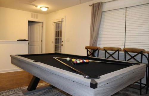 Convenient Remote-friendly suburban oasis - Foto 8