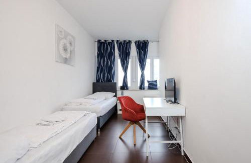 Komfortable 2-Zimmer-Ferienwohnung mit separatem Eingang und Highspeed WLAN - Foto 2