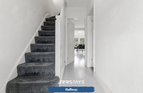 Tipton 3 Bedroom House Garden Sleeps 7 - JRR Stays - Foto 20