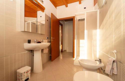 Rho Fiera Home, graziosa e confortevole, con parcheggio interno privato gratuito - Photo 14