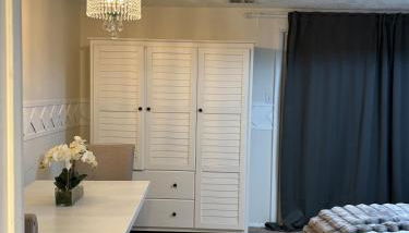 Private Basement Studio with Patio in Columbia, MD - Foto 2, wardrobe