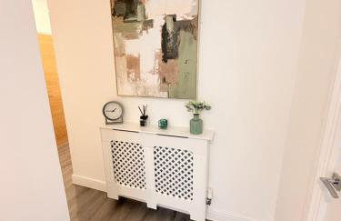 Modern 2 Bedroom Apartment - Photo 7