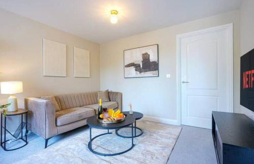 Wavendon House • Sleeps 6 • Driveway Parking • Garden • Fast Wifi • Smart TV • Yoko Property - Photo 15