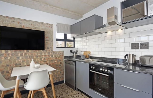 Manhattan On Coral Apartments - Photo 11