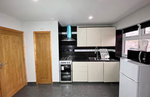 Full Studio Near Heathrow Airport & London - Foto 8