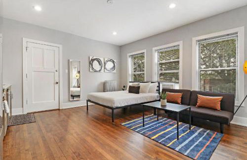 Modern Minimalist Studio Apt in Portage Park - Pensacola 3W - Foto 3