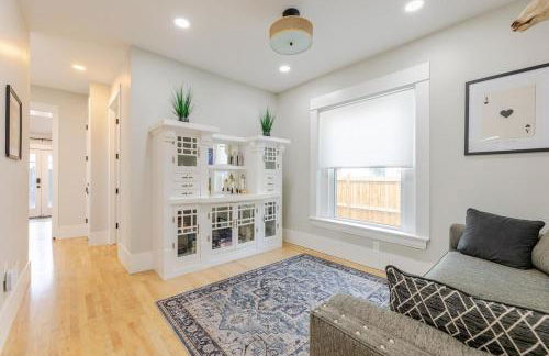 NEW REMODEL Denver Luxury Home with Private HOT TUB - Foto 24