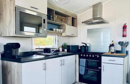 Kindred, a relaxed coastal escape in Swanage, Dorset with 300mbps WiFi - Photo 6