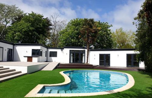 Tranquil & Unique Villa on the UK's sunniest place - Foto 1