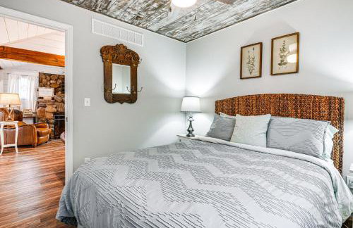 Family-Friendly Retreat on Gilletts Lake! - Foto 16