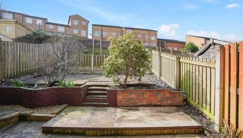 Yasmin's Townhouse - Sleeps upto 10, great for groups with FREE Parking - Hosted by Stay Host Save - Foto 4