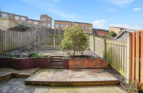 Yasmin's Townhouse - Sleeps upto 10, great for groups with FREE Parking - Hosted by Stay Host Save - Foto 4