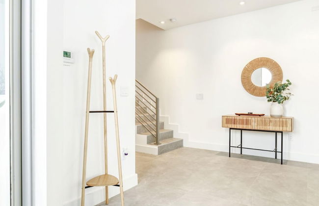 The Modernista 2 - Large Townhome With Pool - Foto 18