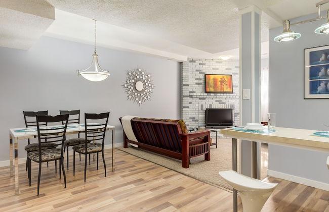 4 Bedroom Suite in Calgary - Photo 5