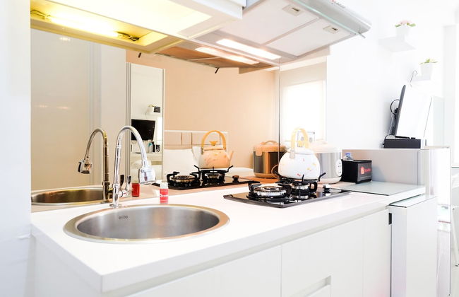 Studio Signature Park Grande Apartment Near Mt Haryono - Photo 9