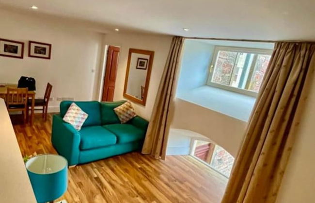 Stunning Spacious Apartment on River Ness - Photo 11