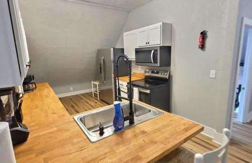 Sleeps 30+ • 10BR Mansion •Events • Bar • Backyard - Foto 33