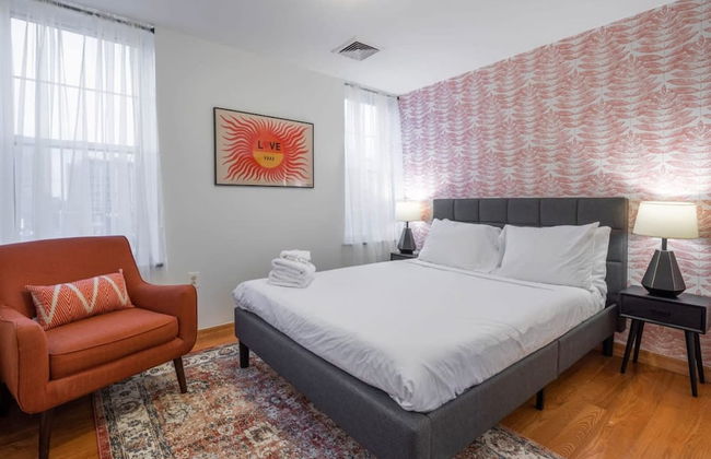 Stairway 3BR Apt w W D Ideal for Groups - Foto 20