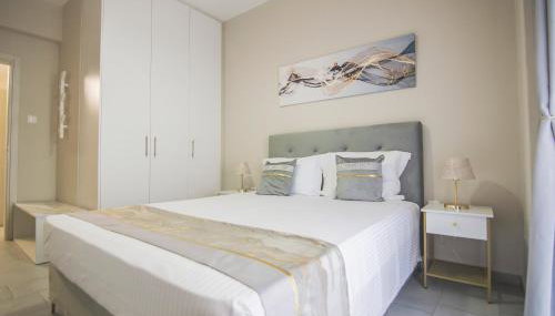 Urban Ceramic Apartment by GHH - Foto 2, towels, wardrobe