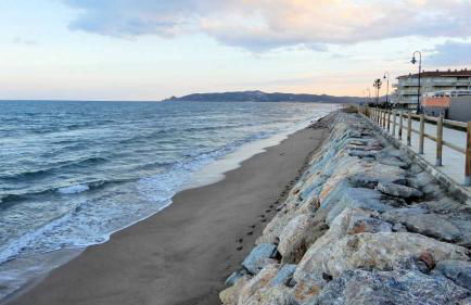 A 3 minutos de la playa. Cerca del centro - Foto 8
