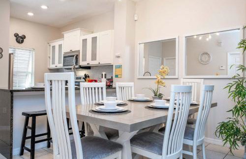 Cozy Townhouse with Private Pool in Kissimmee - Photo 48