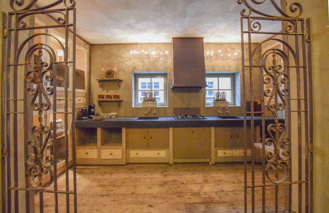 Posh Holiday Home in Alphen with Hot Tub - Foto 15