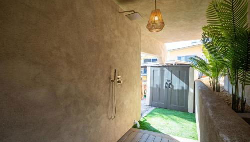 New Luxe Riverfront Home, Launch & Dock, Gamerooms - Foto 3