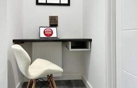 Gorgeous Graceful Getaway w Gazebo - Tylorstown - Foto 9