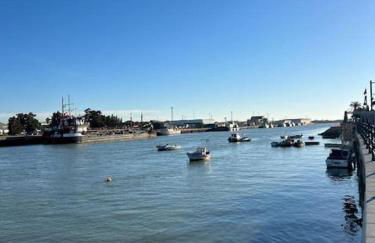 La Bodega del Mar - Luminoso y céntrico apto con piscina en verano y parking - Foto 79